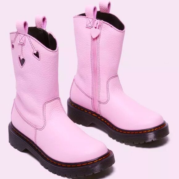 Dr. Martens Youth Junior‎ Big Kid 5 EU 36 Heart Nappa Leather Pull-on Boots Pink - Picture 2 of 12